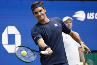 Federer entra no Hall da Fama em Newport aos 45 anos