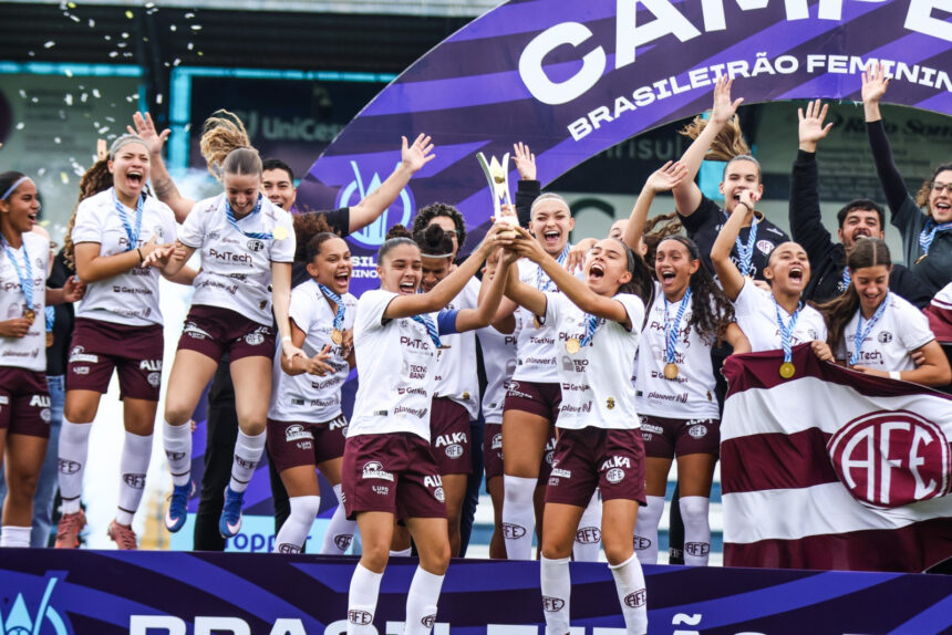 Ferroviária bate o Internacional e ergue o Brasileiro Feminino Sub-17