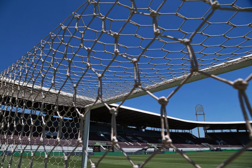 Ferroviária decide vaga contra Fluminense na rodada final