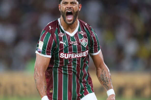 Fluminense reage, vence Remo por 2 a 1 e segue no G-4