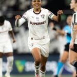 Fluminense vence Botafogo por 2 a 1 e encosta nas quartas