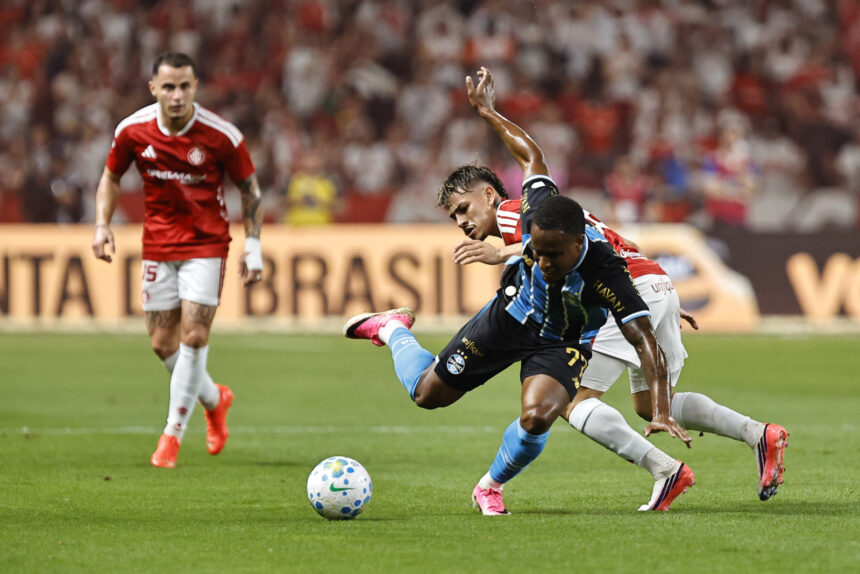 Gre‑Nal termina 0x0 com 43 faltas e entra no top‑5 de 2026