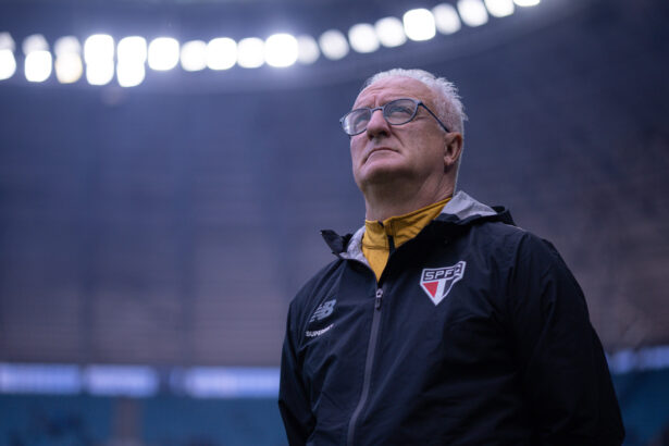 Grêmio bate São Paulo por 2 a 1 e aprofunda crise do Tricolor