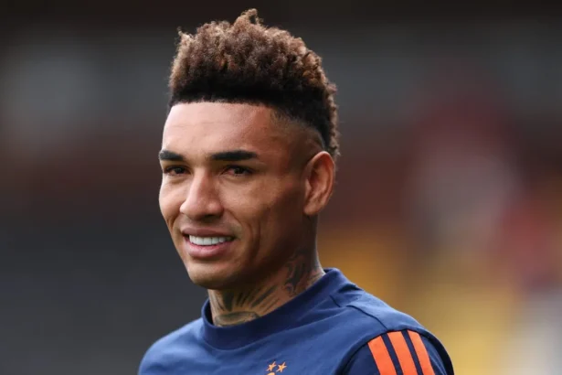 Igor Jesus brilha; Anton Stach dá vitória ao Leeds nos acréscimos