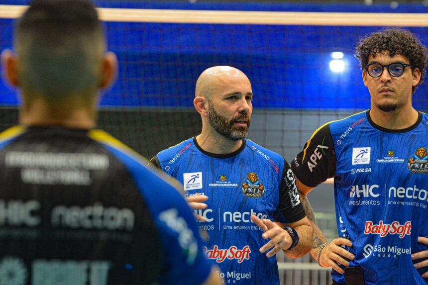 Itaquá perde no tie-break para Sesi-Bauru; técnico destaca evolução