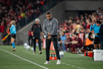 Jair Ventura aposta em virada do Vitória após derrota para Athletico
