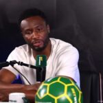 John Obi Mikel ironiza torcedores do Arsenal após renovação de Vini Jr.