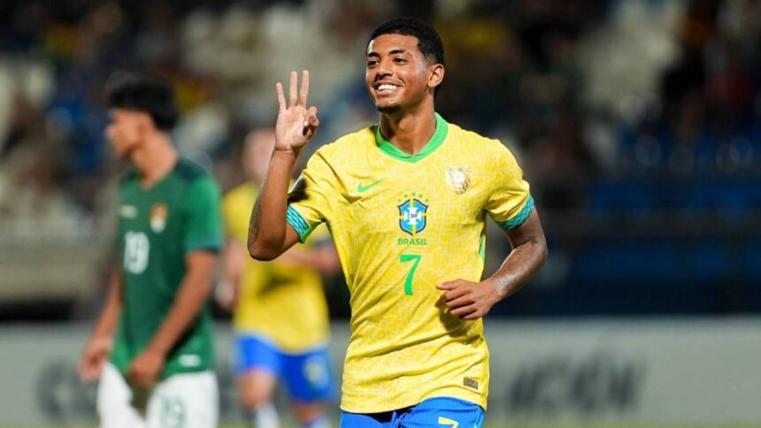 Kauê se apresenta à Seleção Sub-17 e pode enfrentar a Chapecoense