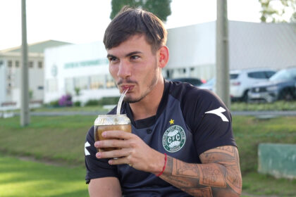 Lavega impulsiona boa fase no Coritiba com ritual e apoio psicológico
