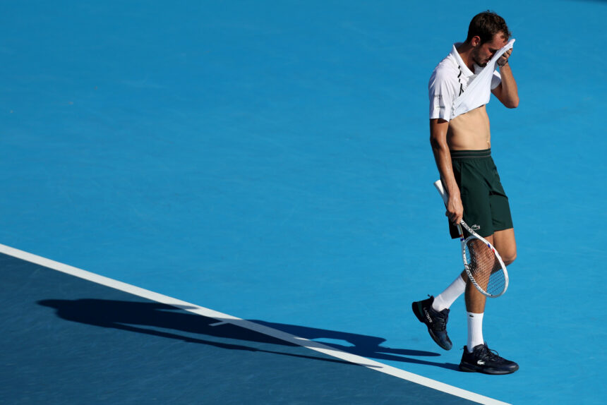 Medvedev perde na estreia em Winston-Salem para Martin Damm