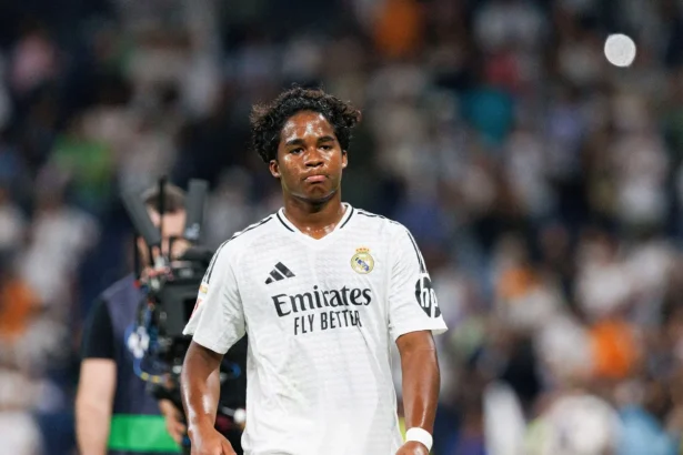Mourinho afasta Endrick e Real Madrid mira venda após chegada de Carlos Espí