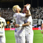 Neymar e Gabigol comandam virada do Santos e vencem Macará na Sul-Americana
