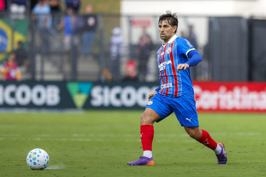 Nicolás Acevedo lidera passes do Bahia e figura entre top 5 do Brasileirão