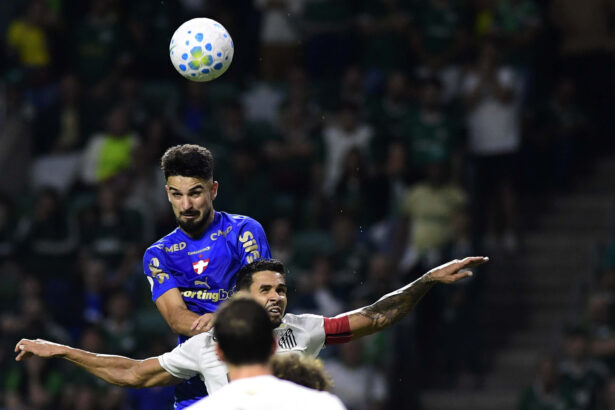 Palmeiras atropela Santos por 3 a 0 e abre vantagem nas quartas
