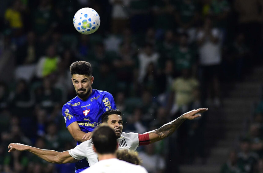 Palmeiras atropela Santos por 3 a 0 e abre vantagem nas quartas
