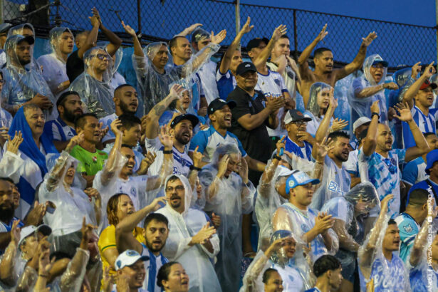Paysandu mira público recorde diante do Confiança na Curuzu