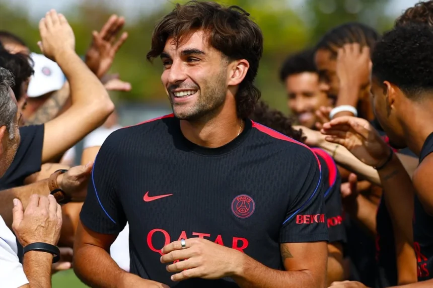 PSG fecha com Ferran Torres por €50 mi após gol do título mundial