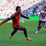 PSG prepara oferta de €50 milhões ao Barcelona por Ferran Torres
