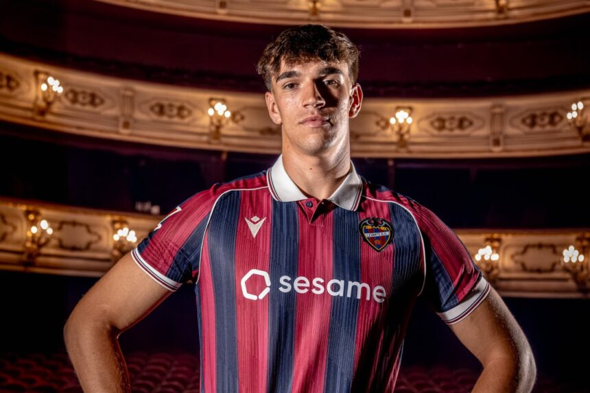 Real Madrid contrata Carlos Espí e acirra disputa com Endrick