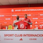 Sanabria recebe a camisa 19 e fica fora do jogo contra Atlético-MG