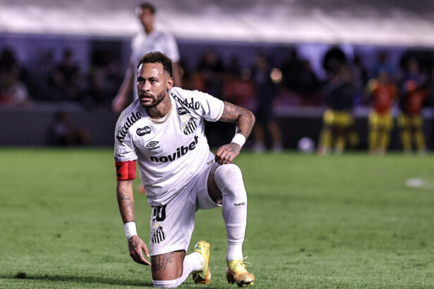 Santos fecha parcelamento de R$80 mi com NR Sports em até 80 meses
