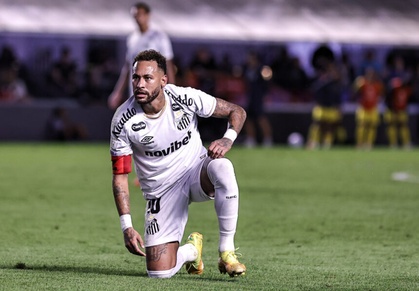 Santos fecha parcelamento de R$80 mi com NR Sports em até 80 meses