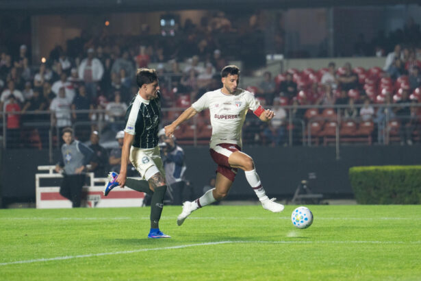 São Paulo empata com Coritiba no Morumbi e amplia jejum