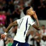 Tottenham fecha Savinho por £85 mi e bate recorde do Manchester City