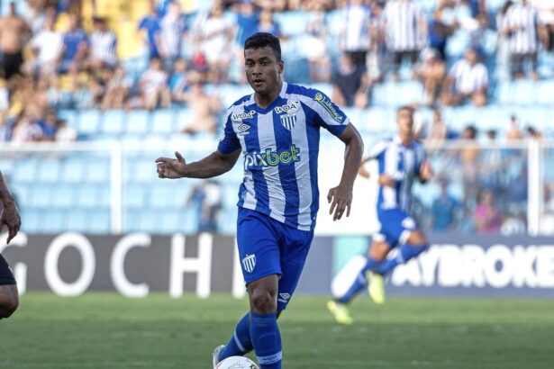 Treze contrata Victor Alves, ex-Avaí, para reforçar Copa Paraíba