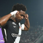 Vasco atropela Olimpia: vence por 4 a 1 e avança às quartas da Sul-Americana