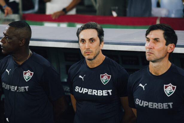 Vasco derrota Fluminense por 3 a 1 e derruba time na Copa do Brasil