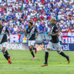 Vasco segura empate com Bahia e mostra evolução com Pedro Emanuel