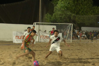 Vasco supera Sampaio nos pênaltis e fatura amistoso de beach soccer