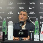 Vasco supera Vitória e abre vantagem nas quartas da Copa do Brasil