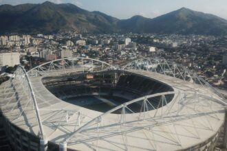 Ventania adia clássico Botafogo x Fluminense no Nilton Santos