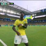 Vini Jr. recusa proposta de renovação do Real, diz ídolo Mijatovic