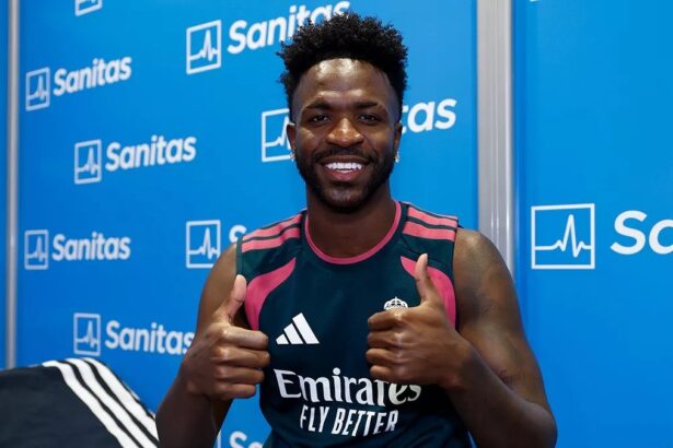 Vini Jr. retorna ao Real Madrid e já inicia pré-temporada 2026/27
