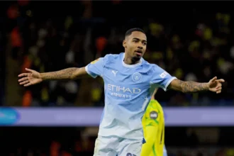 Allan marca e dá assistência; Manchester City atropela Norwich por 5 a 0