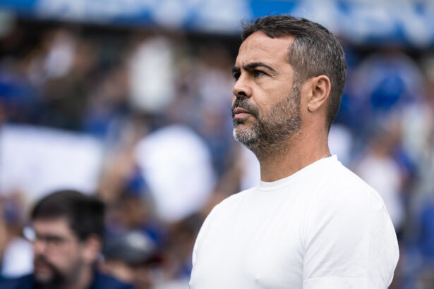 Artur Jorge celebra recuperação do Cruzeiro e admite frustração por eliminações