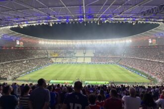 Autuori elogia público e harmonia entre torcidas no Clássico-Rei