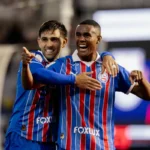 Bahia supera Bragantino por 3 a 2 e sobe no G-5