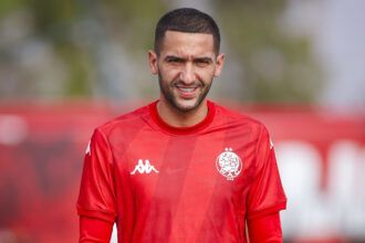 Botafogo fecha acordo verbal com Hakim Ziyech; assina após trâmites