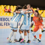 Brasil goleia o Paraguai; Argentina assume liderança na 3ª rodada