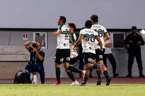 Coritiba registra melhor campanha fora e mira manter sequência em seis jogos