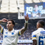 Cruzeiro mira topo do returno contra Athletico-PR no Mineirão