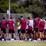 Diniz mantém base; Corinthians recebe Chapecoense pressionado