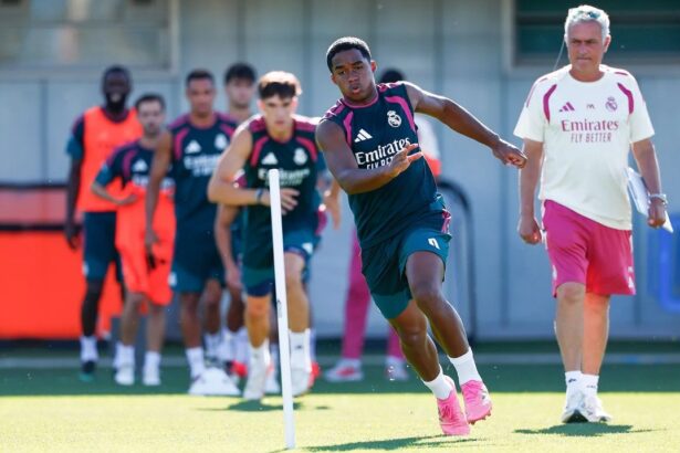 Endrick recebe aval médico e é relacionado para duelo com a Inter