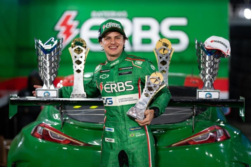 Erick Schotten acelera LMP3 em Barcelona com Pipo Massa