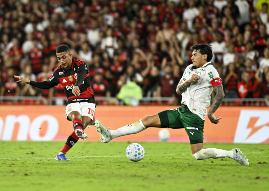 Flamengo e Palmeiras dividem liderança como visitantes no Brasileirão