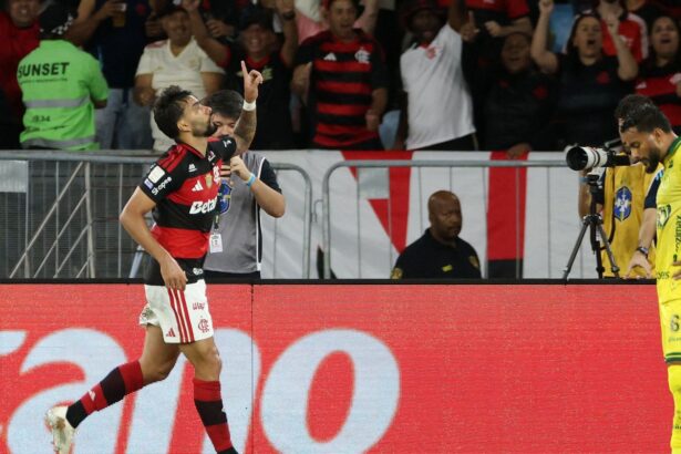 Flamengo vence Mirassol por 2 a 0 e encosta no Palmeiras